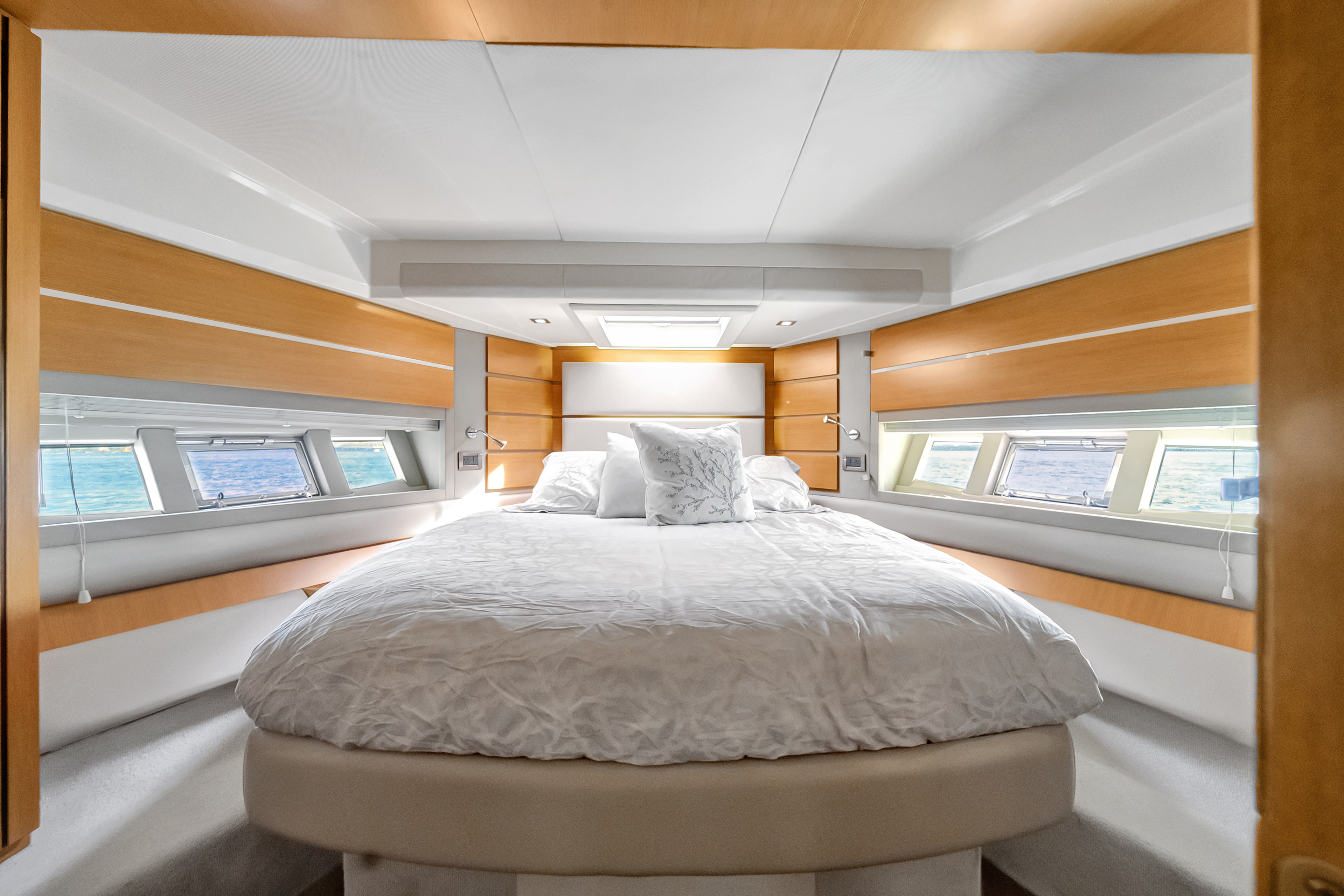 Flagship 60 pies